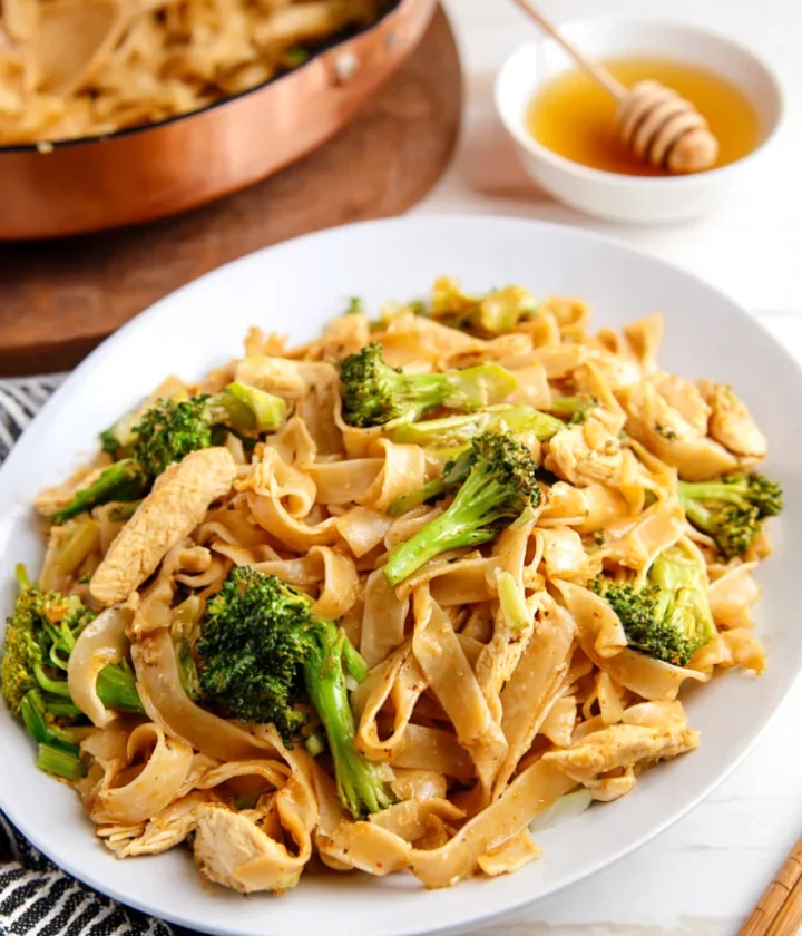 Thai Chicken Pad See Ew